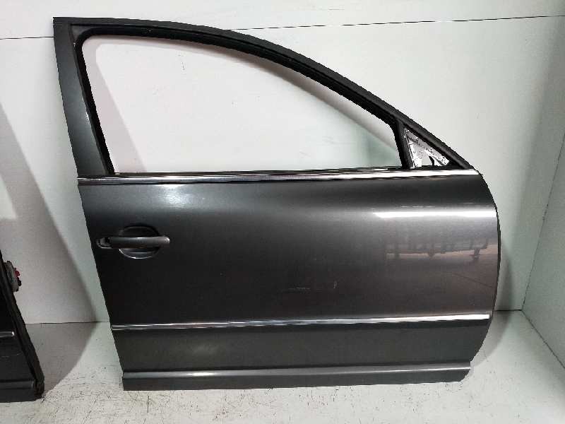 Recambio de puerta delantera derecha para skoda superb (3u4) classic referencia OEM IAM   
