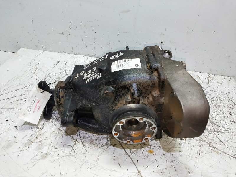 Recambio de diferencial trasero para bmw serie 1 berlina (e81/e87) 120d referencia OEM IAM 75184030 7524305 2.47
