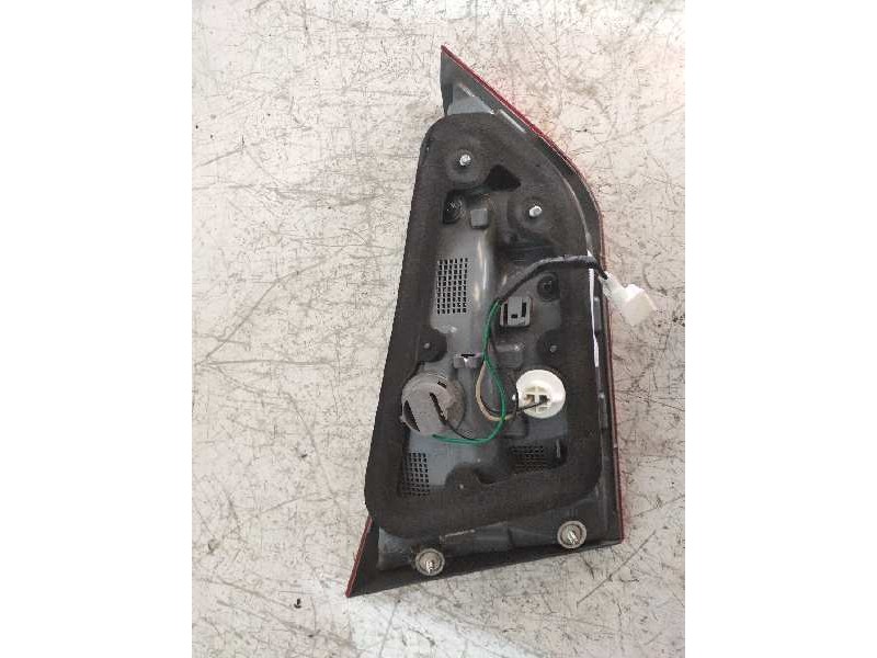 Recambio de piloto trasero izquierdo interior para hyundai ix20 1.4 cat referencia OEM IAM 9024041K0  