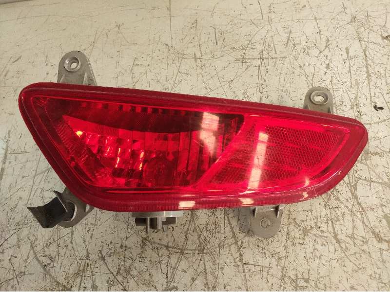 Recambio de piloto trasero derecho paragolpes para hyundai ix20 1.4 cat referencia OEM IAM 924051K0  