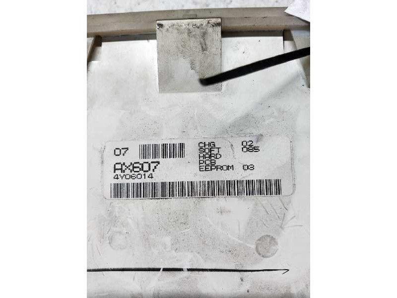 Recambio de pantalla multifuncion para nissan micra (k12e) acenta referencia OEM IAM AX607 4Y06014 