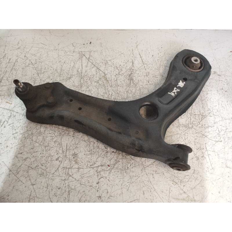 Recambio de brazo suspension inferior delantero derecho para audi a1 (8x) 1.6 tdi referencia OEM IAM 6R0407152F  
