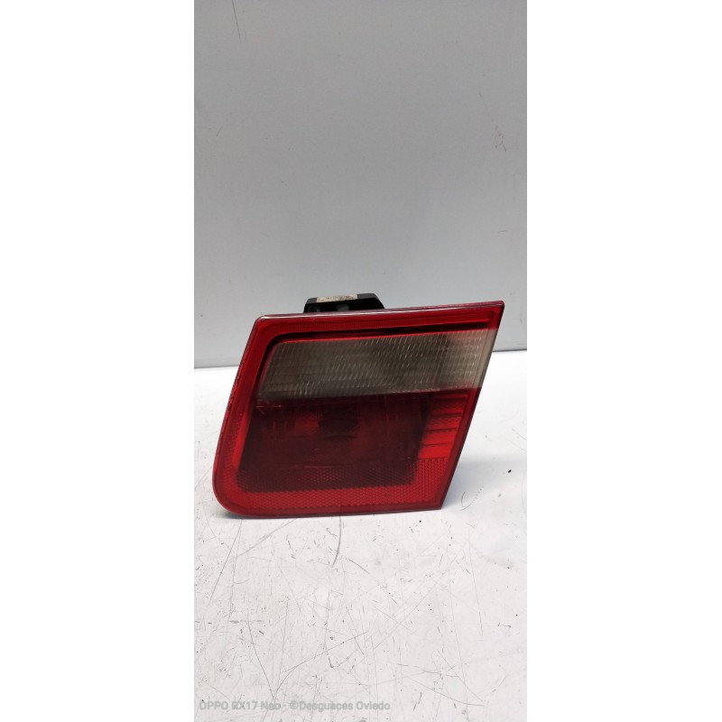 Recambio de piloto trasero derecho interior para bmw serie 3 touring (e46) 320d referencia OEM IAM 8374810  