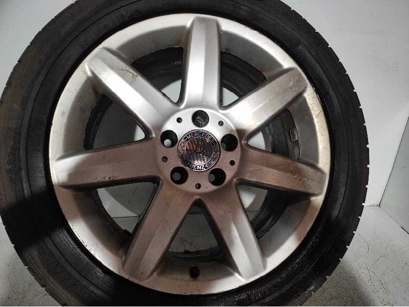 Recambio de juego llantas para mercedes clase sl (w230) roadster 500 (230.475) referencia OEM IAM  CUBIERTAS 225/45/17 255/45/17