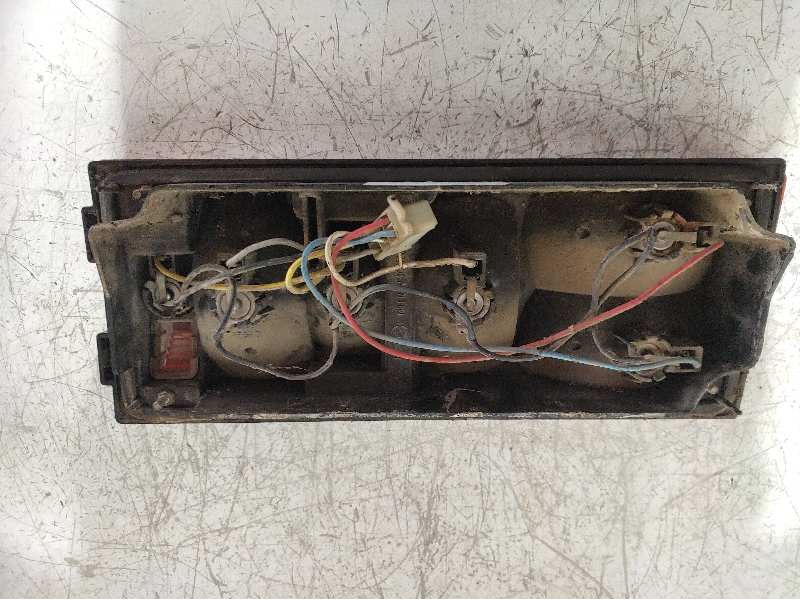 Recambio de piloto trasero derecho para seat 131 2.5 d referencia OEM IAM    Recambio de piloto trasero derecho para seat 131 2.5 d referencia OEM IAM