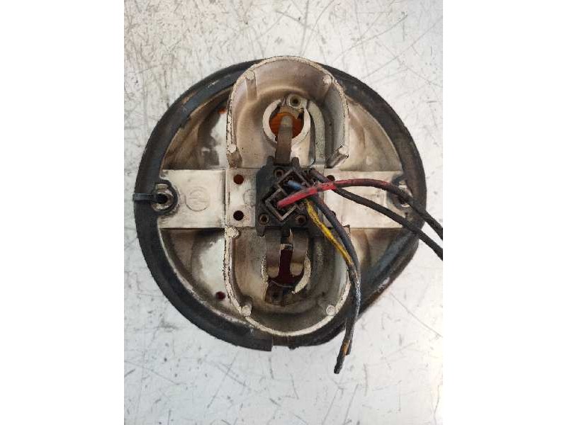 Recambio de piloto trasero derecho para seat 850 0.8 referencia OEM IAM   