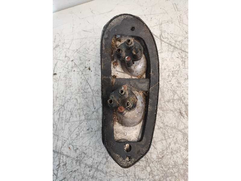 Recambio de piloto trasero derecho para seat 600 0.8 referencia OEM IAM   