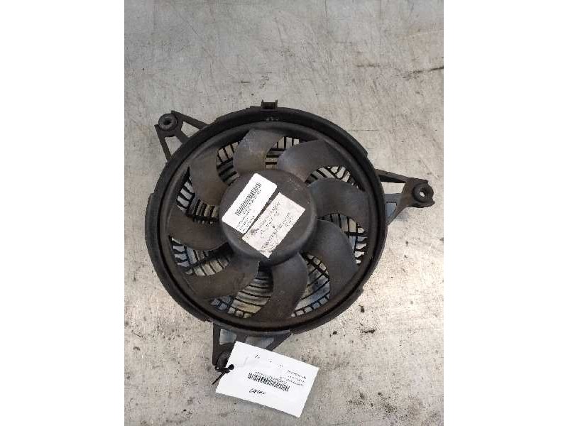 Recambio de electroventilador para hyundai h 1 referencia OEM IAM 977304A062  