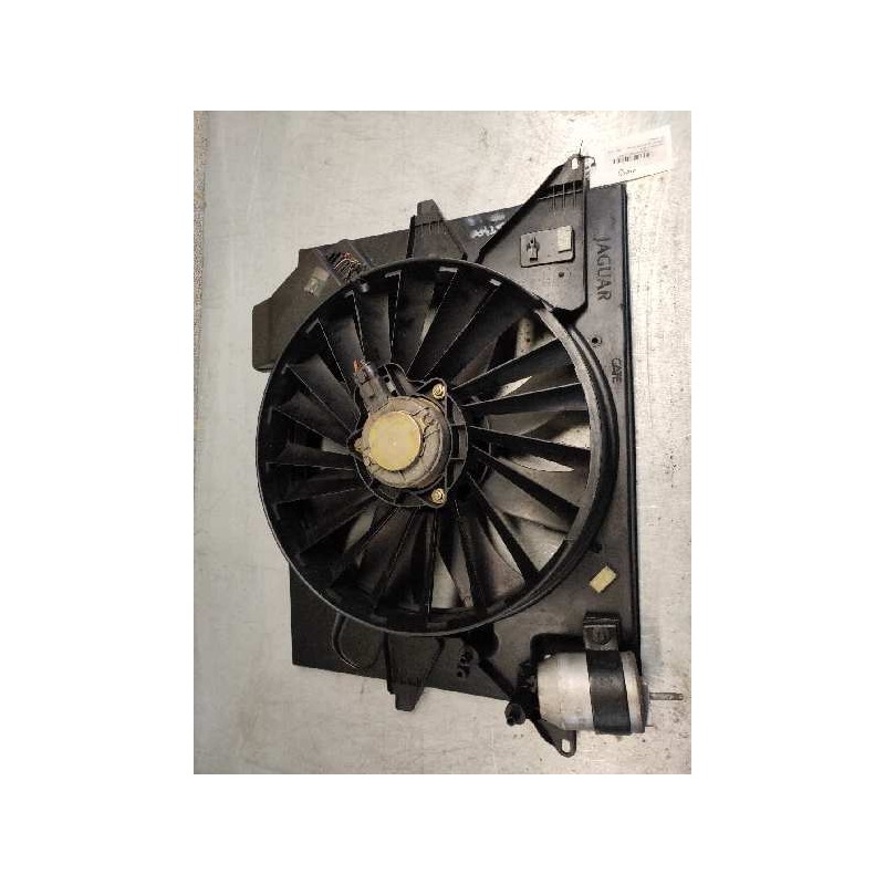 Recambio de electroventilador para jaguar s-type 3.0 v6 24v cat referencia OEM IAM 8240261  
