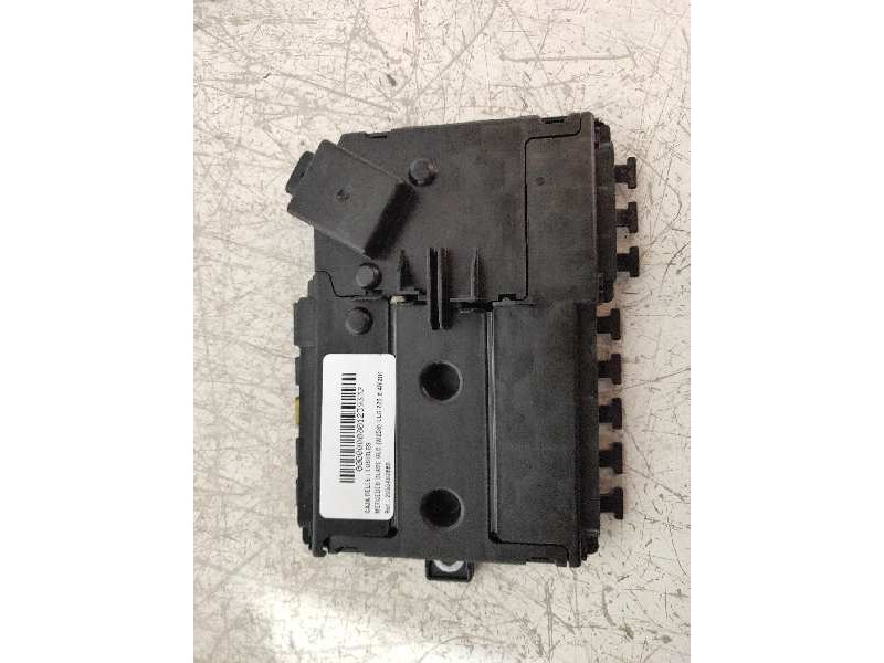 Recambio de caja reles / fusibles para mercedes clase glc (w253) glc 220 d 4matic referencia OEM IAM 2055402860  