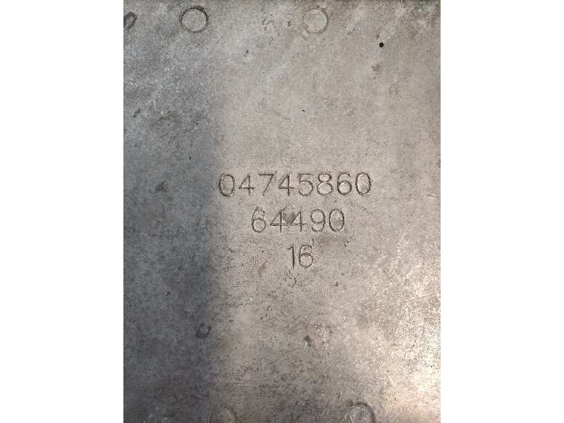 Recambio de centralita motor uce para chrysler voyager (gs) 2.0 family referencia OEM IAM 04745860 64490 