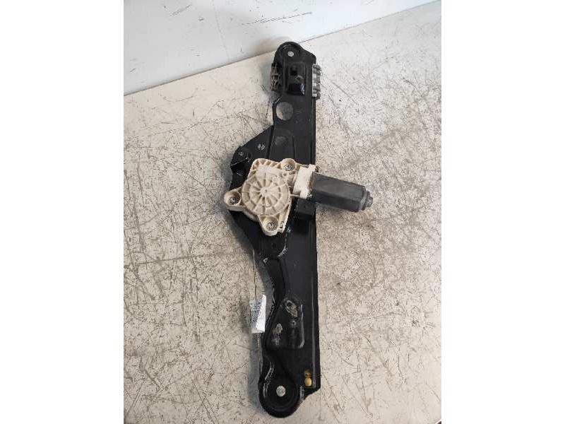 Recambio de elevalunas trasero derecho para mercedes clase e (w211) berlina e 400 cdi (211.028) referencia OEM IAM A2117300246 A
