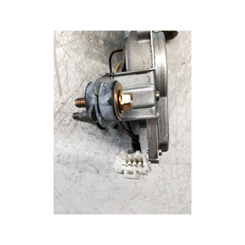 Recambio de motor limpia trasero para ssangyong rodius 2.7 turbodiesel cat referencia OEM IAM 8615021002 A00401760016 6F05