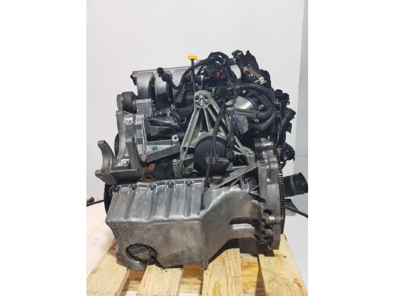 Recambio de despiece motor para volkswagen phaeton (3d2/3d8) v6 (4 asientos) referencia OEM IAM AYT 001701 