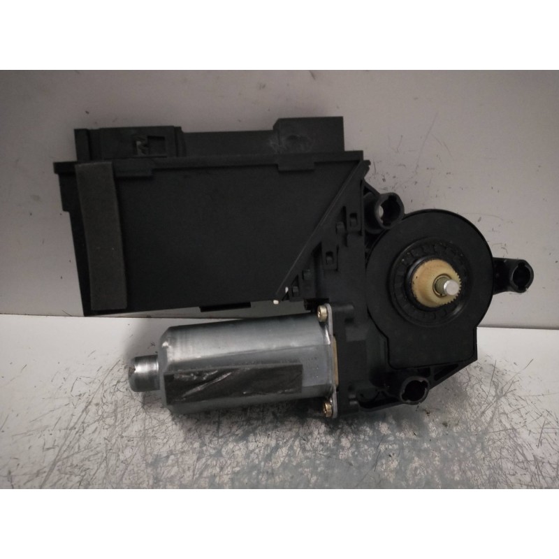 Recambio de elevalunas trasero izquierdo para volkswagen phaeton (3d2/3d8) v6 (4 asientos) referencia OEM IAM 3D0839751 22719005