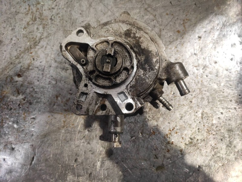 Recambio de depresor freno / bomba vacio para volkswagen phaeton (3d2/3d8) v6 (4 asientos) referencia OEM IAM 07Z145209D  