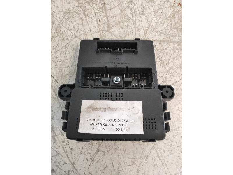 Recambio de modulo electronico para ssangyong rodius 2.7 turbodiesel cat referencia OEM IAM 8232021041 EDW 21E3044