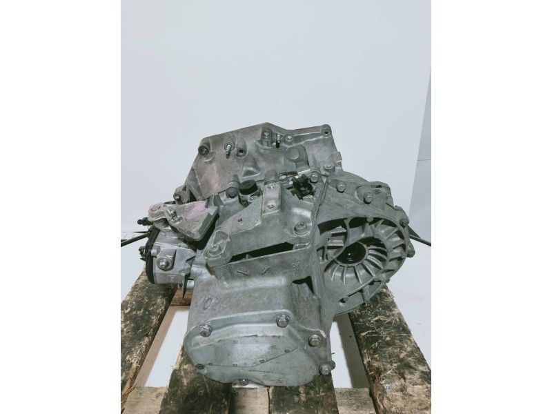 Recambio de caja cambios para peugeot 207 sw outdoor referencia OEM IAM 20EA15 0963127 