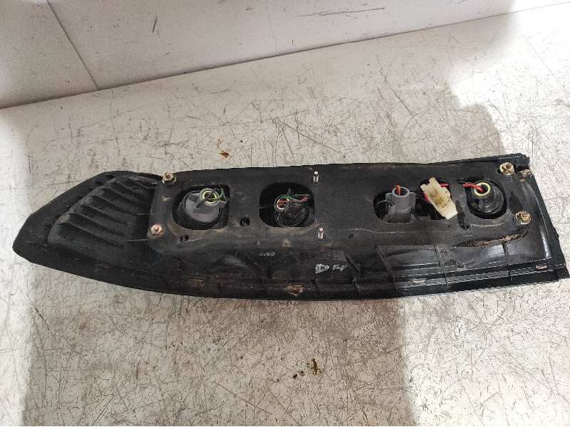 Recambio de piloto trasero derecho para aston martin db 7 3.2 referencia OEM IAM 7R0188108 88103 