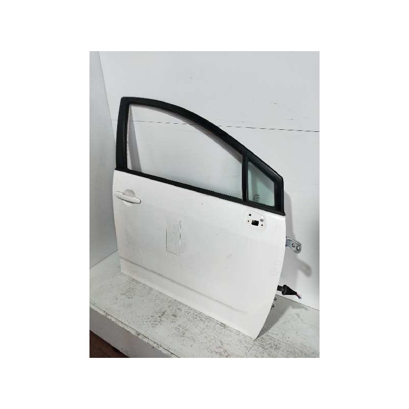Recambio de puerta delantera derecha para toyota corolla verso (r1) 2.2 turbodiesel cat referencia OEM IAM   