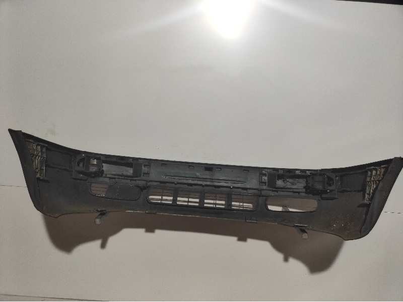 Recambio de paragolpes delantero para audi 80 1.9 tdi referencia OEM IAM   