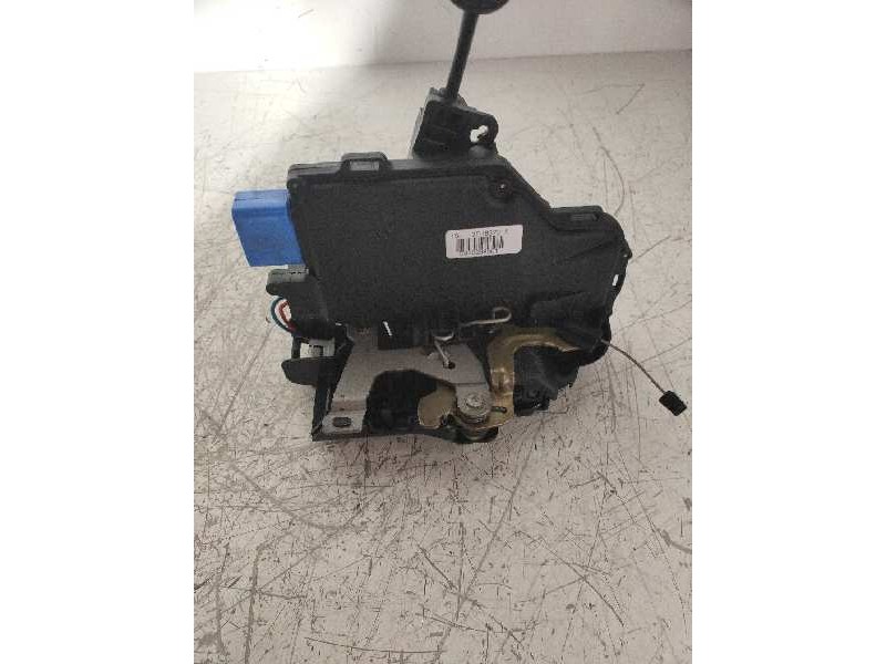 Recambio de motor cierre centralizado delantero izquierdo para volkswagen phaeton (3d2/3d8) v6 (4 asientos) referencia OEM IAM 3
