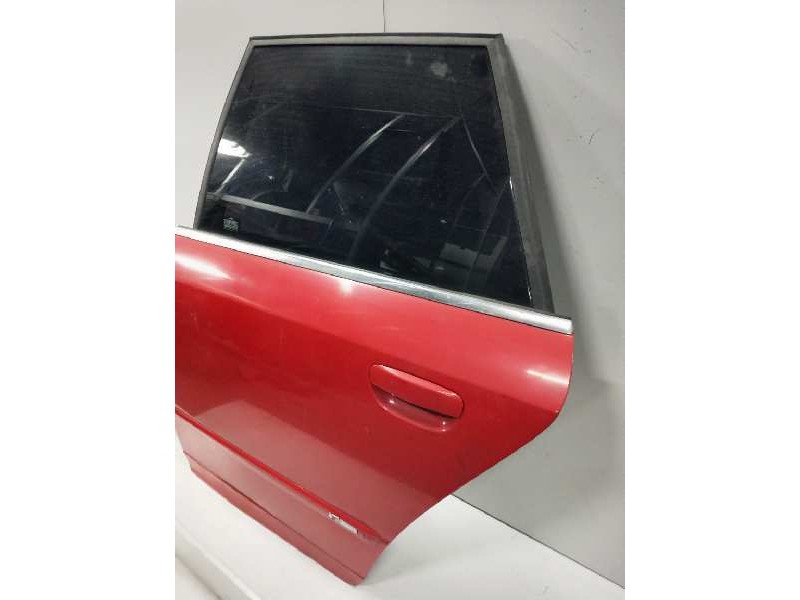 Recambio de puerta trasera izquierda para audi rs4 avant (b5) referencia OEM IAM   