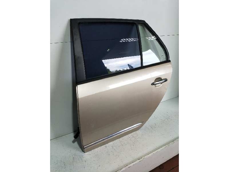 Recambio de puerta trasera izquierda para kia carens (un) active referencia OEM IAM   