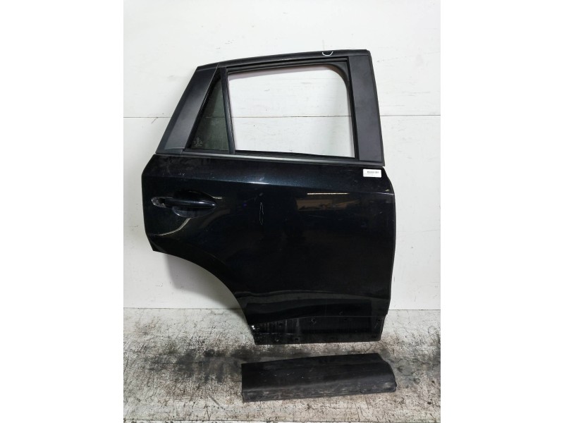 Recambio de puerta trasera derecha para mazda cx-5 2.2 turbodiesel cat referencia OEM IAM   