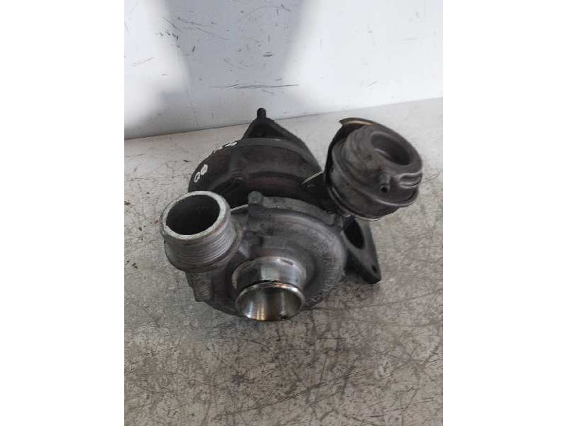 Recambio de turbocompresor para volvo s60 berlina d5 referencia OEM IAM 7231674 8689592 