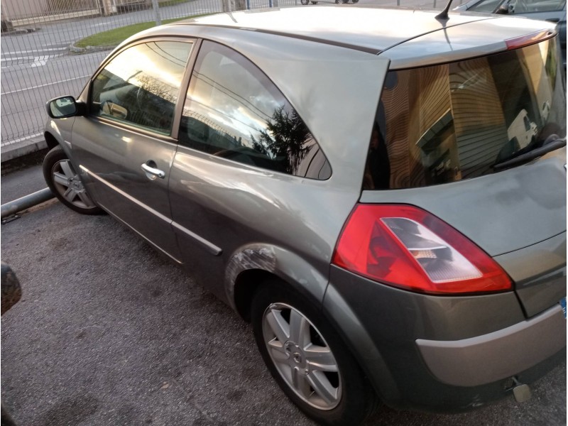 renault megane ii berlina 3p del año 2004