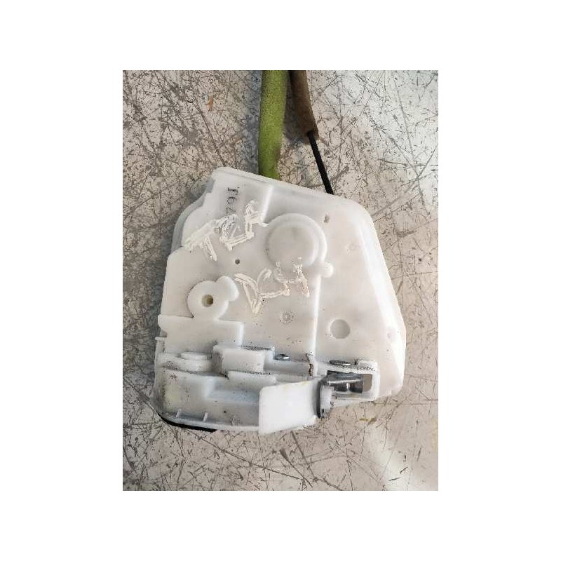 Recambio de motor cierre centralizado trasero derecho para mazda cx-5 2.2 turbodiesel cat referencia OEM IAM F0567  