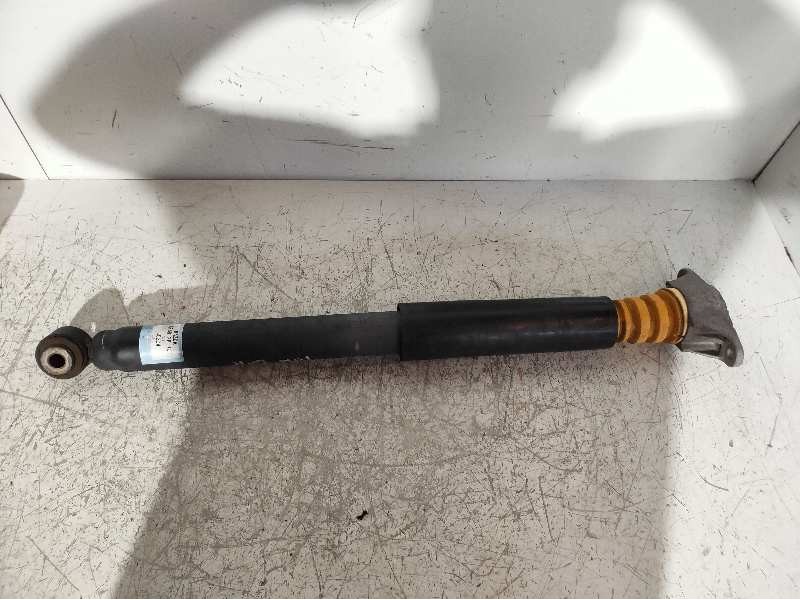 Recambio de amortiguador trasero derecho para mazda cx-5 2.2 turbodiesel cat referencia OEM IAM KF6928700 K5204 