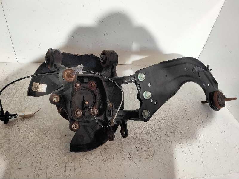 Recambio de mangueta trasera derecha para mazda cx-5 2.2 turbodiesel cat referencia OEM IAM 70326187  