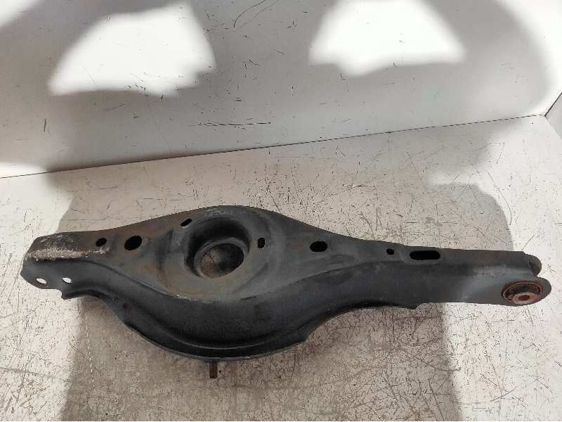 Recambio de brazo suspension inferior trasero derecho para mazda cx-5 2.2 turbodiesel cat referencia OEM IAM K7805 4325 