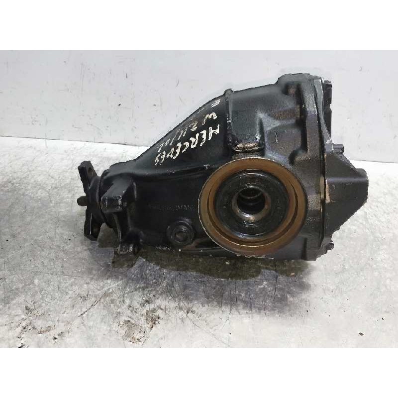 Recambio de diferencial trasero para mercedes clase e (w211) berlina 3.2 v6 18v cat referencia OEM IAM A2303510005 2375304 3.27