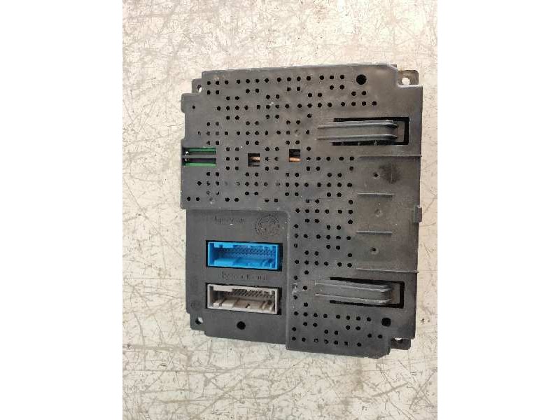 Recambio de caja reles / fusibles para fiat bravo (198) 1.9 16v dynamic multijet referencia OEM IAM 51819514  