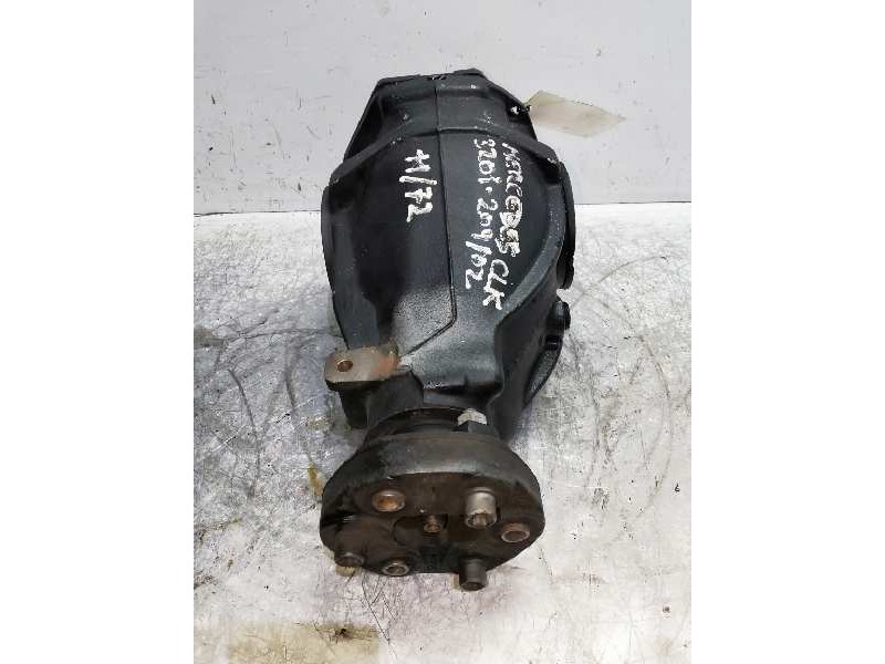 Recambio de diferencial trasero para mercedes clase clk (w209) coupe 3.2 v6 18v cat referencia OEM IAM A2103510805 266529 3.27