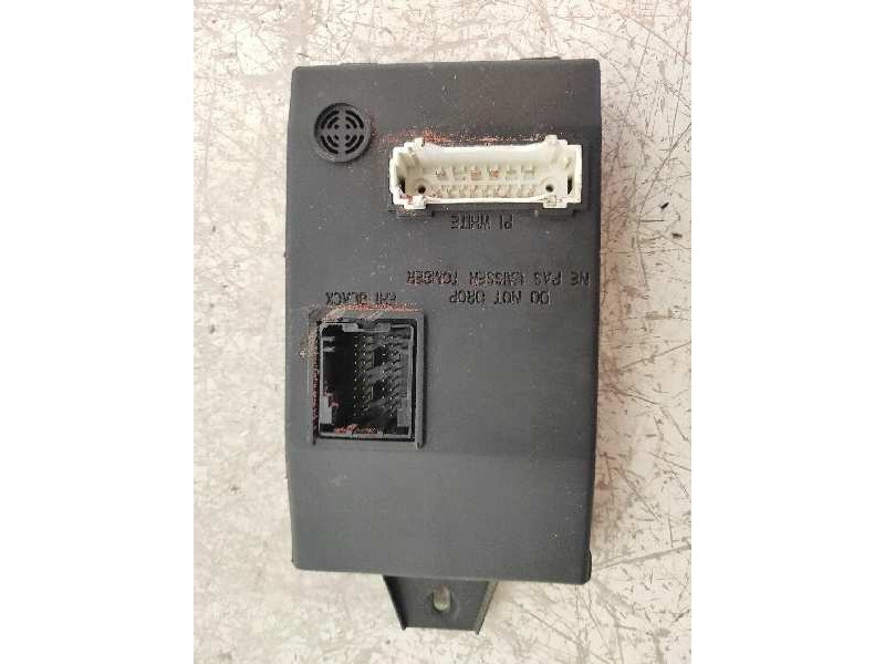 Recambio de centralita cierre para dacia duster ambiance 4x2 referencia OEM IAM U118522007F 8201013757 