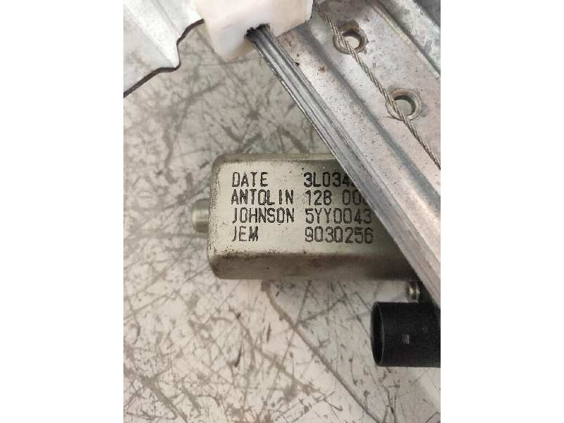 Recambio de elevalunas trasero derecho para dacia duster ambiance 4x2 referencia OEM IAM 8200733832D 9030256 