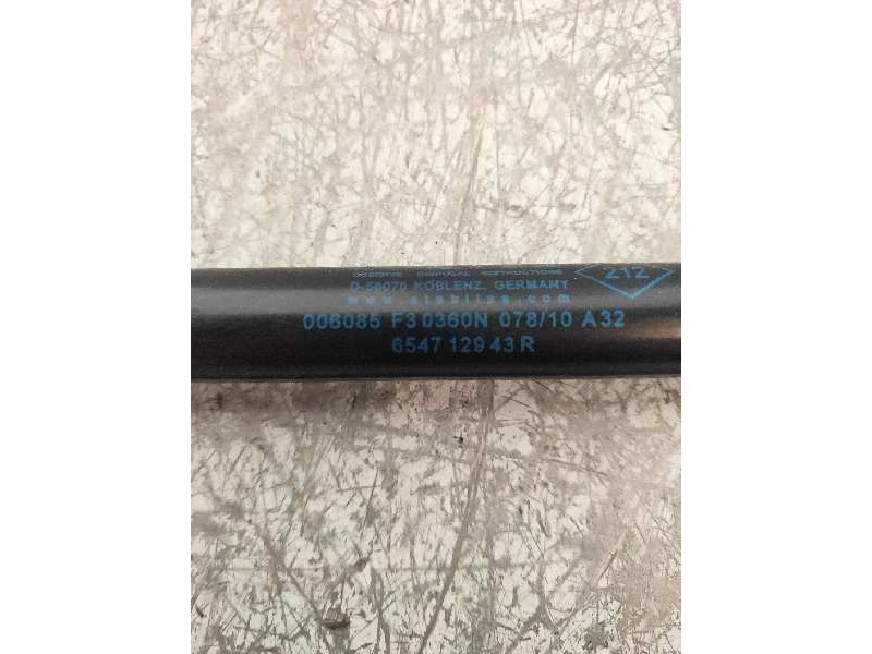 Recambio de amortiguadores maletero / porton para dacia duster ambiance 4x2 referencia OEM IAM 654712943R  