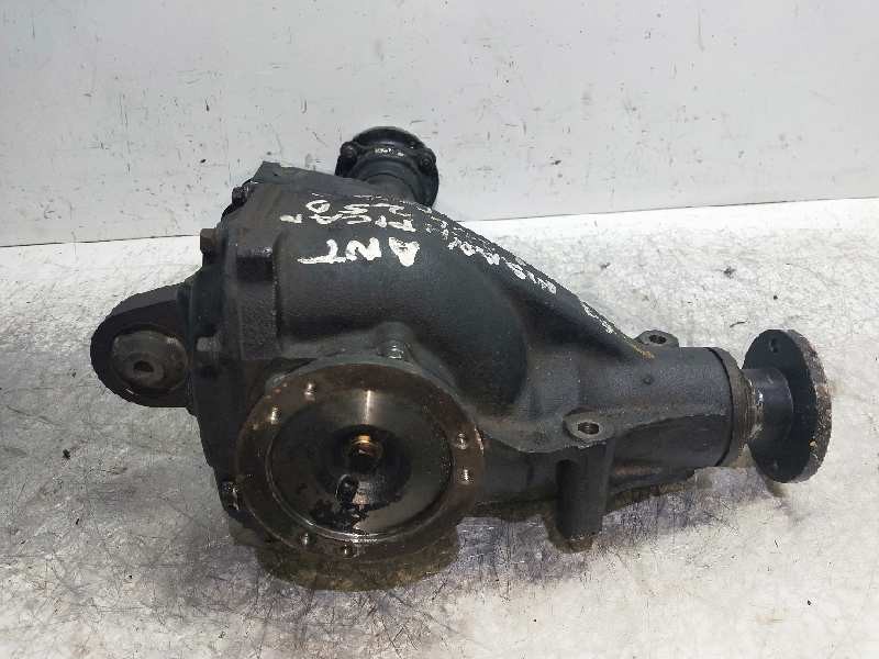 Recambio de diferencial delantero para nissan pick-up (d21) king cab diesel 4x4 referencia OEM IAM    Recambio de diferencial delantero para nissan pick-up (d21) king cab diesel 4x4 referencia OEM IAM