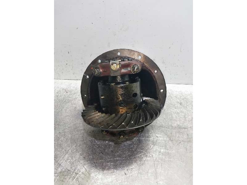 Recambio de diferencial delantero para nissan cabstar e 3.0 d referencia OEM IAM 38300D6201  