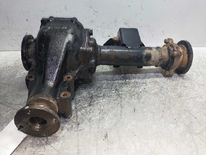 Recambio de diferencial delantero para nissan terrano/terrano.ii (r20) 2.7 turbodiesel referencia OEM IAM 38511623007  