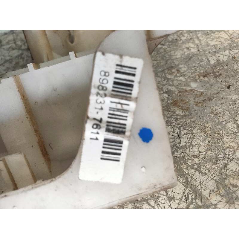 Recambio de motor cierre centralizado delantero derecho para isuzu d-max double cab basis 4wd referencia OEM IAM 8982317611  