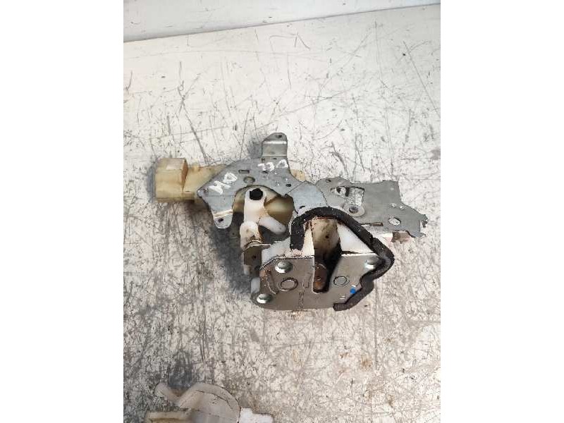 Recambio de motor cierre centralizado delantero derecho para isuzu d-max double cab basis 4wd referencia OEM IAM 8982317611  