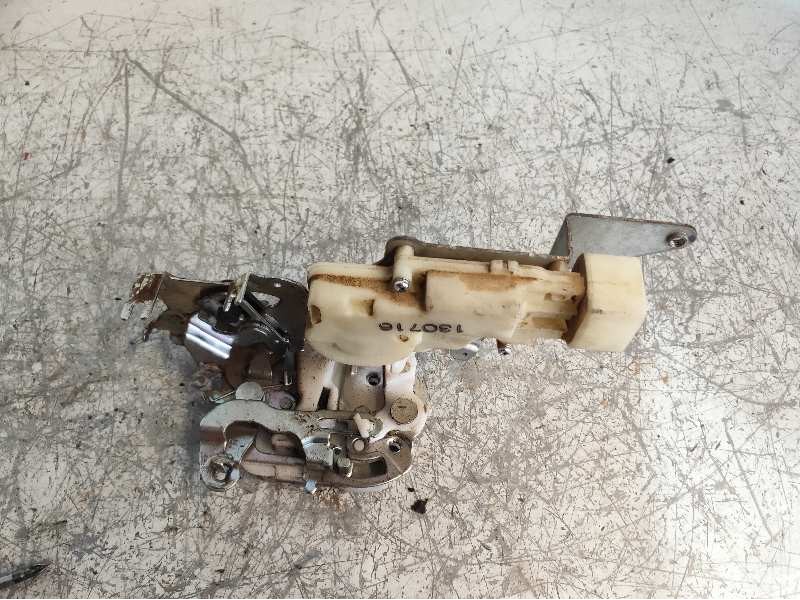 Recambio de motor cierre centralizado trasero derecho para isuzu d-max double cab basis 4wd referencia OEM IAM 8982317761  