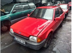 ford escort berlina/turnier del año 1990