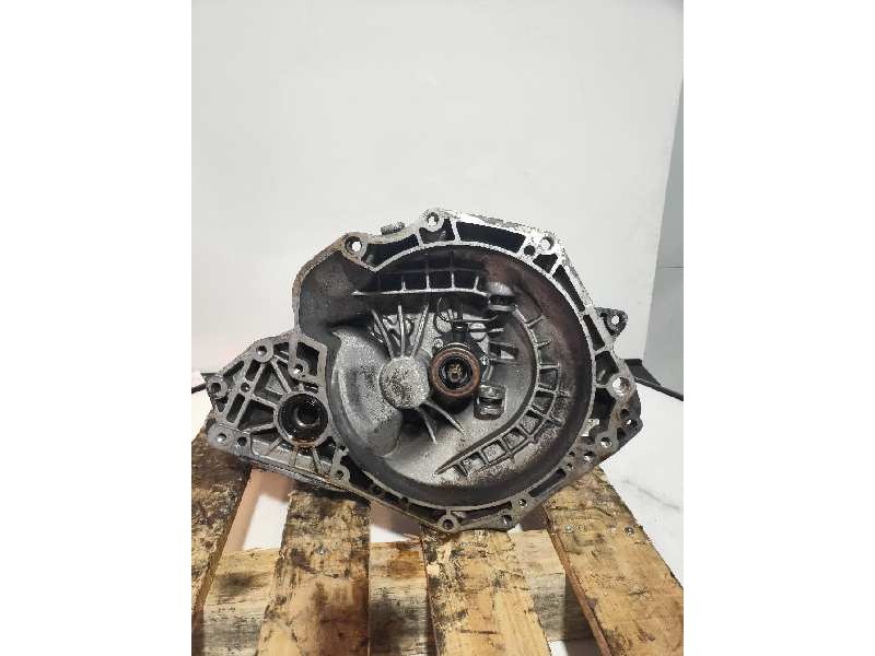 Recambio de caja cambios para opel corsa c club referencia OEM IAM F13W355 B24122 