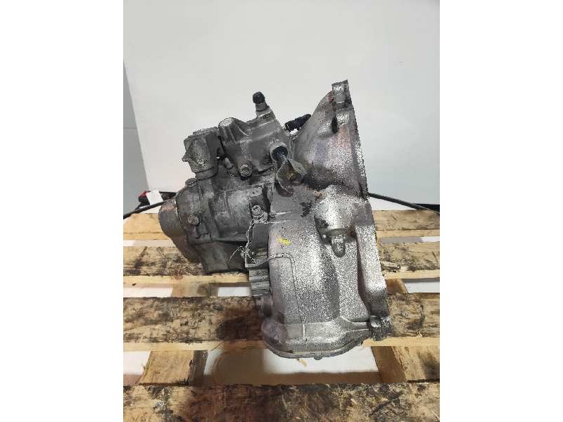 Recambio de caja cambios para opel corsa c club referencia OEM IAM F13W355 B24122 